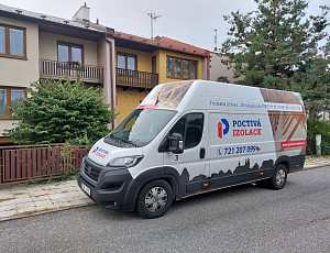 Zateplení stropu rodinného patrového domu pomocí foukané izolace